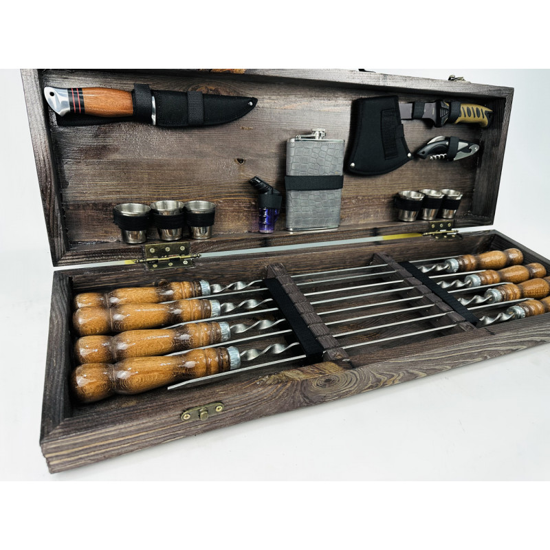 Набір шампурів в кейсі МИСЛИВЕЦЬ