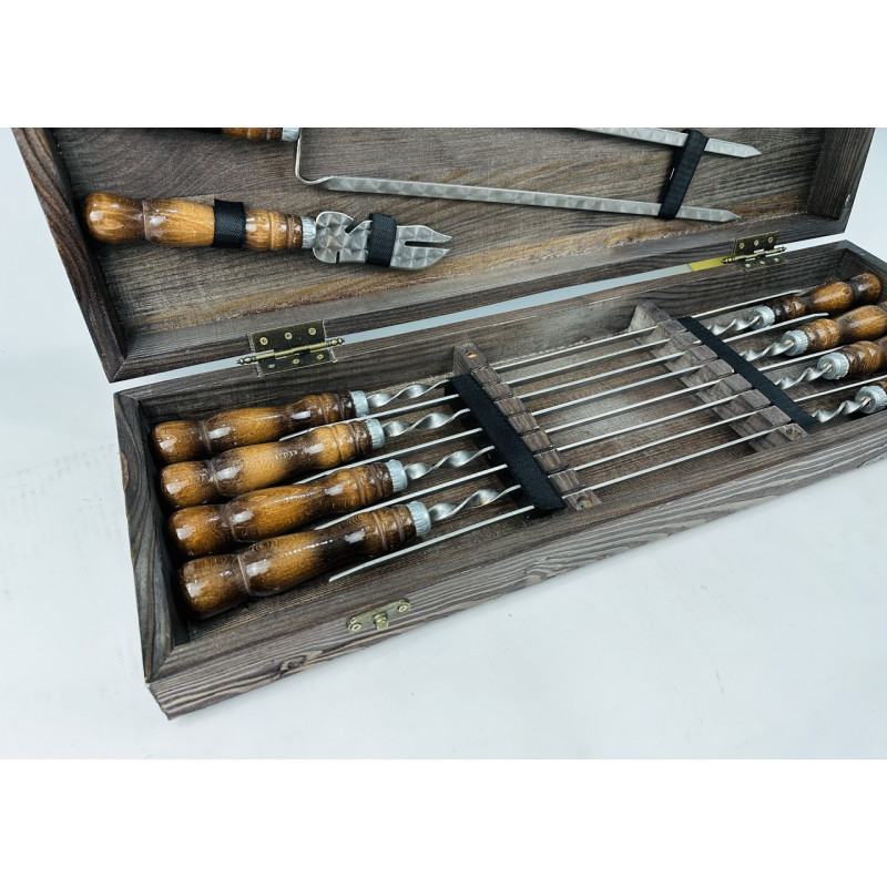 Набір шампурів в кейсі КИЗЛЯР