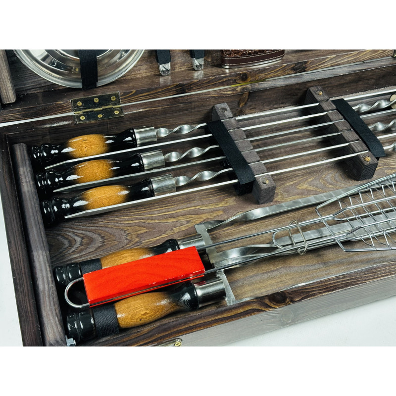 Подарунковий набір для пікніка ШАШЛИЧНИК LUX, ручної роботи (шампура і аксесуари)