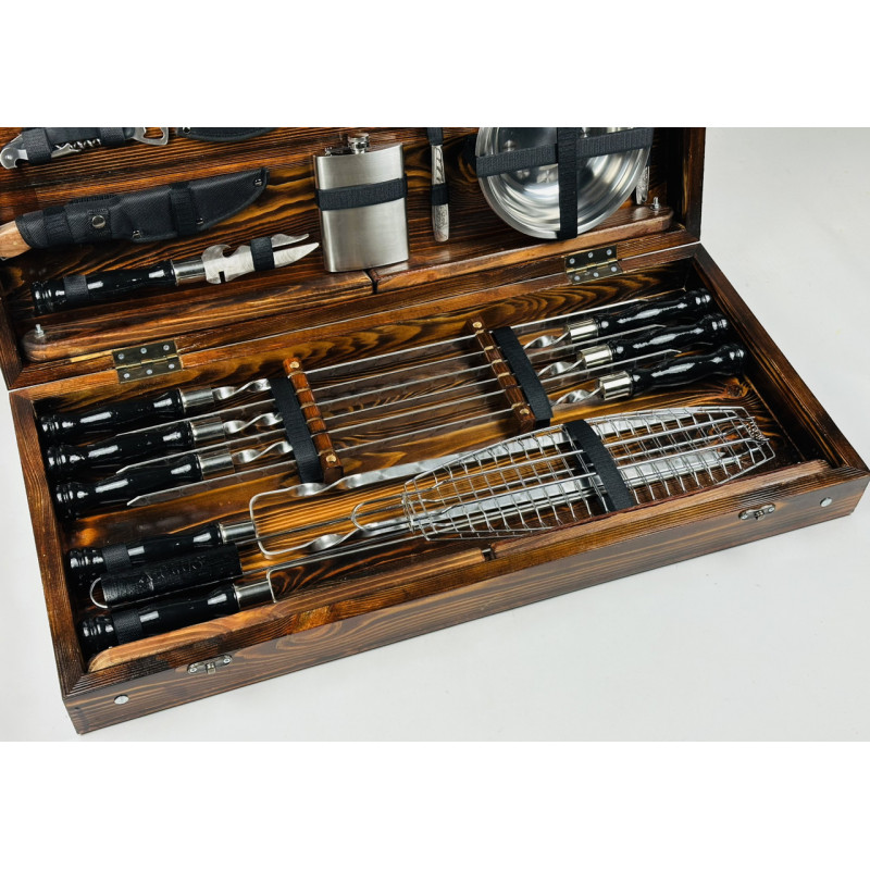 Подарунковий набір для пікніка GRILL MASTER LUX, ручної роботи (кейс-стіл)