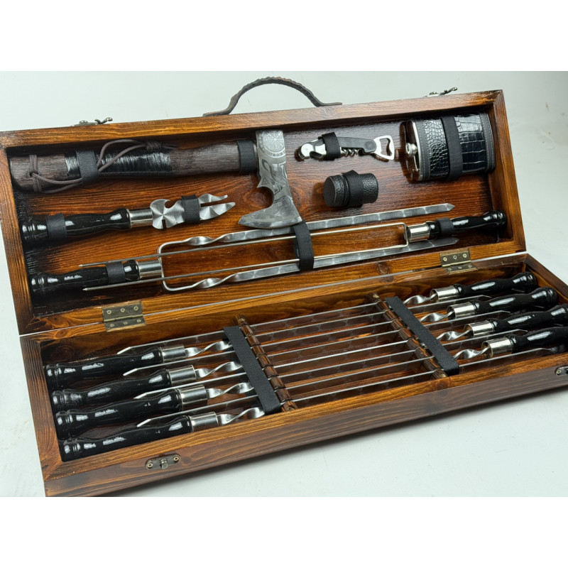 Набір шампурів у кейсі КІНГ