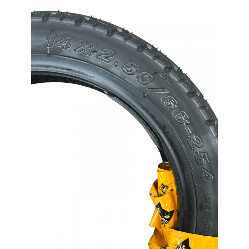 Покришка 14x2.50 / 66-254 на скутер, безкамерна (TL),  6PR, "BLACK CAT"