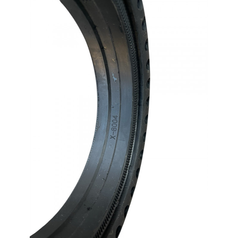 Суцільнолита шина 8.5х2 (81/2х2) на електросамокат, бескамерна, АНТИПРОКОЛЬНА