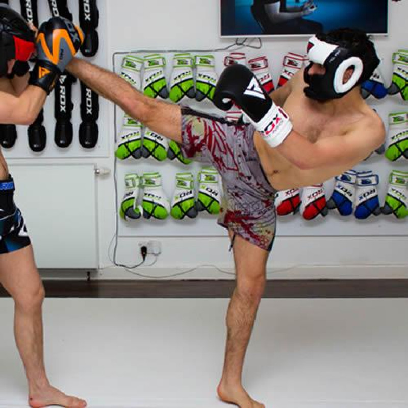 Боксерський шолом із захистом підборіддя RDX WB S