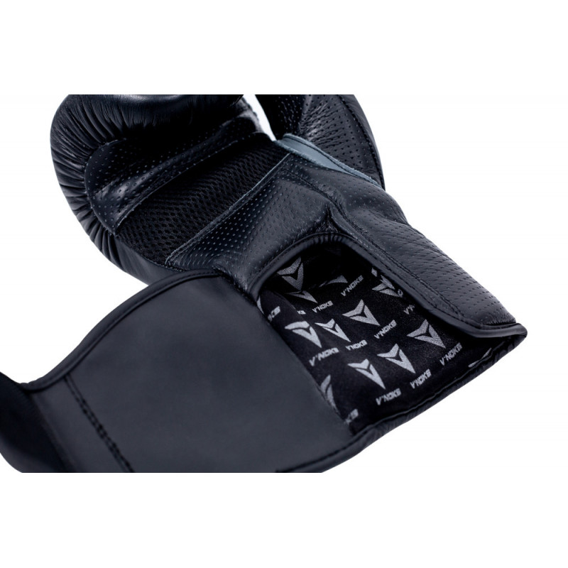 Боксерские перчатки V`Noks Futuro Tec 12 ун.