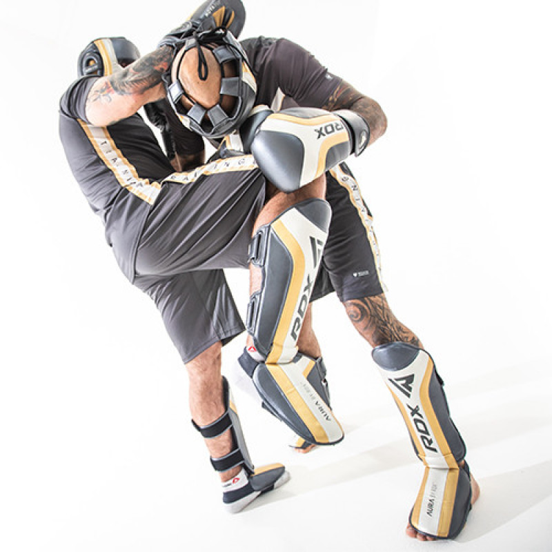 Боксерський шолом RDX Aura Golden M