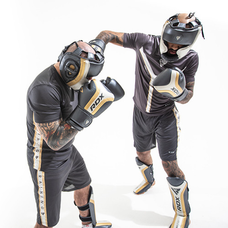 Боксерський шолом RDX Aura Golden L