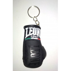 Брелок-рукавичка Leone Maori
