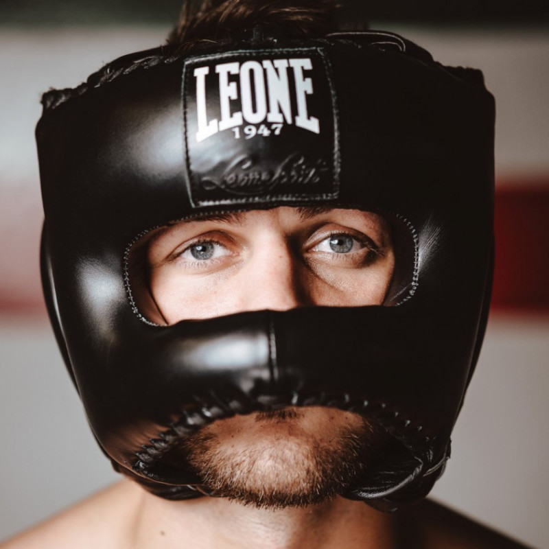 Боксерський шолом з бампером Leone Greatest Black L/XL