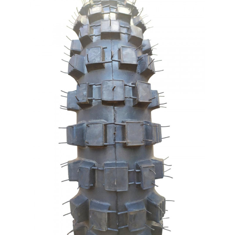 Покришка 3.75-18 з камерою, СПБ (Л-229) ШИПОВКА